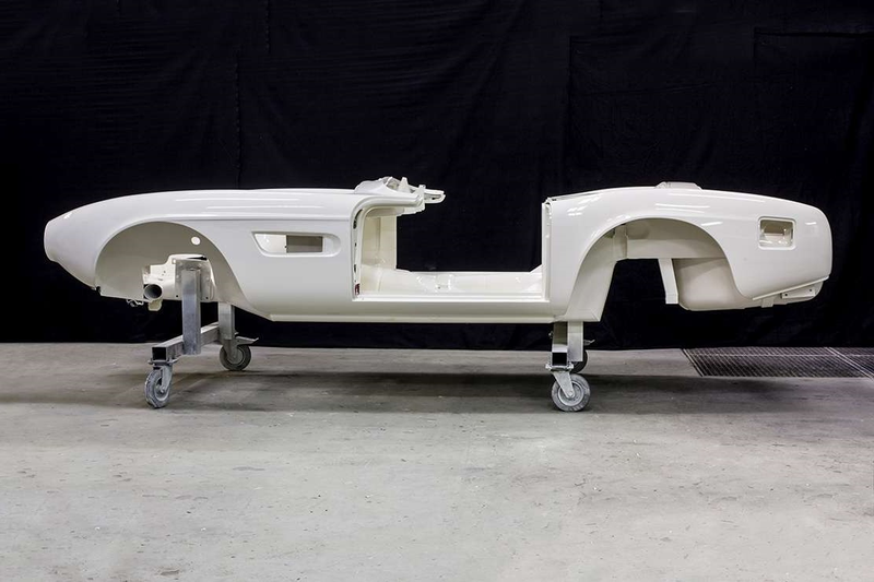 Illustration for article titled Elvis Presley's BMW 507 Is Almost Beautiful Again